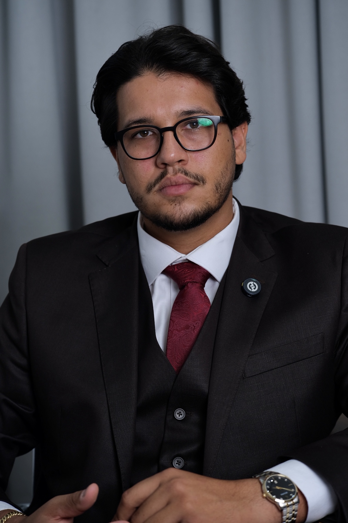 Dr. Vinicius Rosa em atendimento